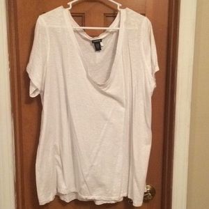 White v neck shirt